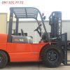 xe nâng dầu diesel 4,5 tấn