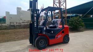 xe nâng kẹp giấy cuộn
