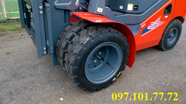 xe nâng 3,5 tấn