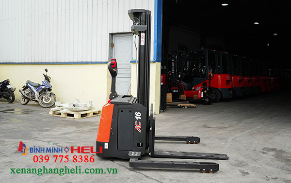 Xe Nâng Tay điện Cao Dắt Lái Ctd16 960h